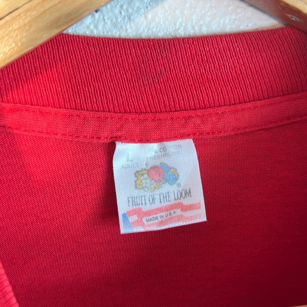 Vintage 1994 Arizona Wildcats Basketball Red T-Shirt Size L - Picture 5 of 5